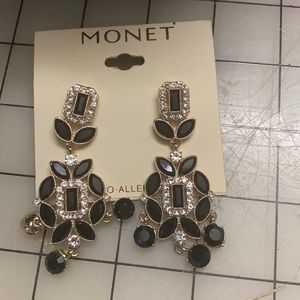 Monet faux onyx dangle earrings
